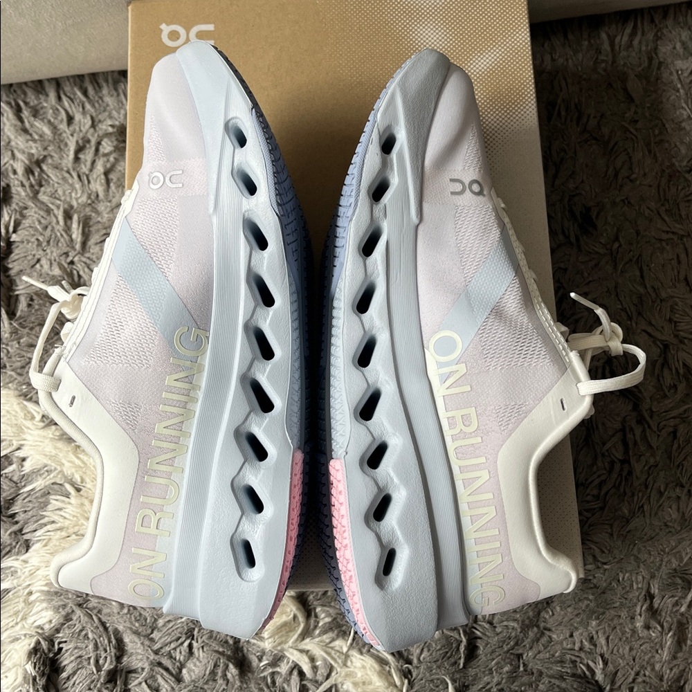 ON running. Cloudsurfer Next. Womens US size 7. Peony. Heather. New in box. - Picture 4 of 7